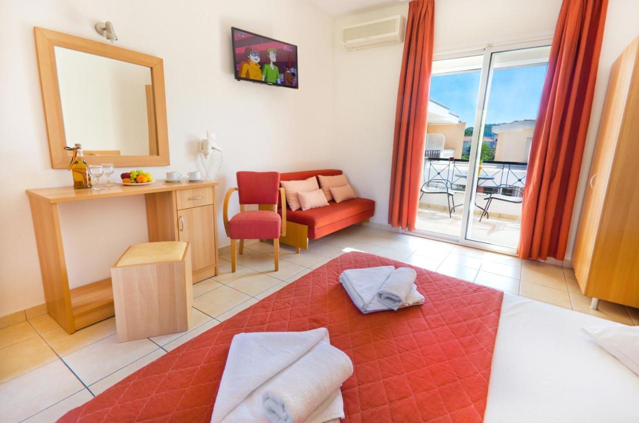 Hotel Filia Limenas  Exterior photo